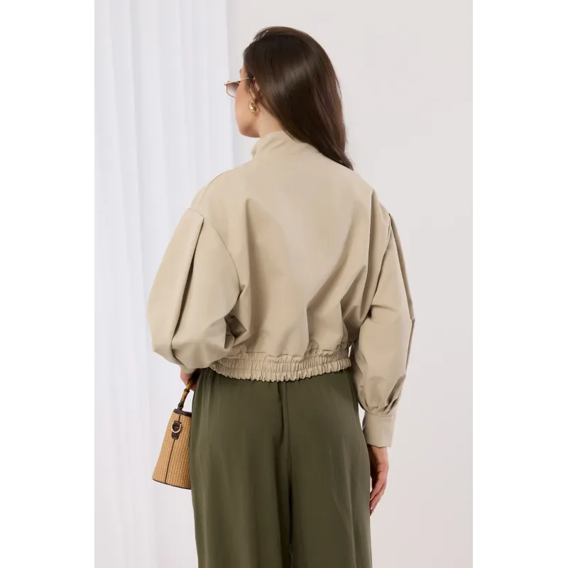 Kurtka bomber z bufiastymi rękawami i marszczeniem