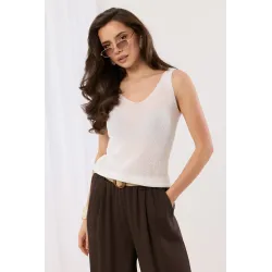 Dzianinowy top na ramiączkach o gładkim splocie