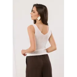 Dzianinowy top na ramiączkach o gładkim splocie