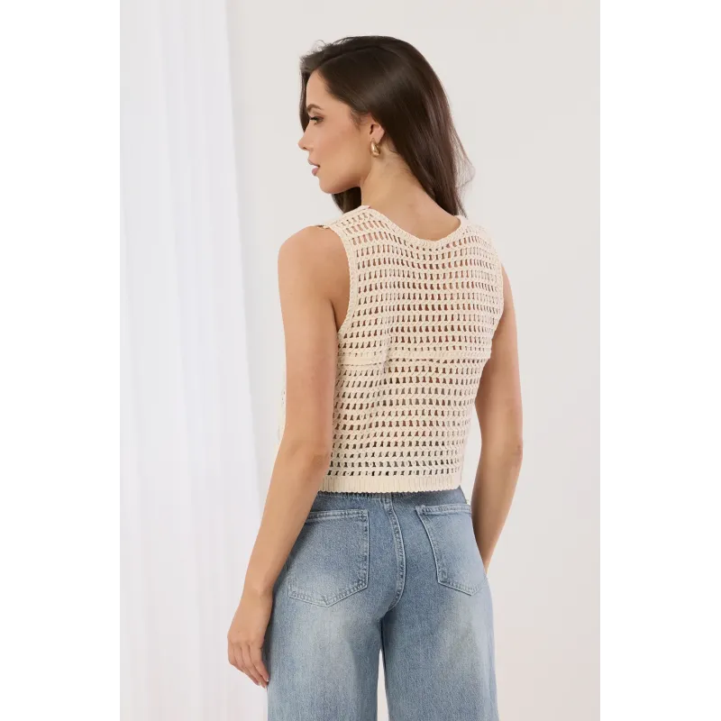 Ażurowa kamizelka boho z haftem motyla