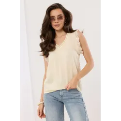 Bluzka bez rękawów z ozdobną koronką i dekoltem V