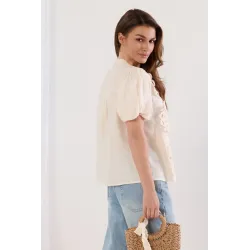 Koszula z ażurowym panelem i bufiastymi rękawami