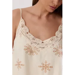 Top boho z haftem i koronką