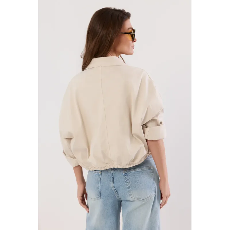 Kurtka bomberka z kieszeniami zapinana na guziki