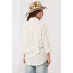 Lniana koszula boho z haftowaną aplikacją