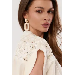 Koszula z krótkim rękawem z haftem na ramionach