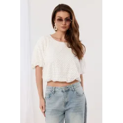 Ażurowa bluzka boho o ozdobnym spolcie