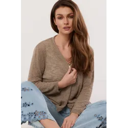 Kardigan o lekkim splocie