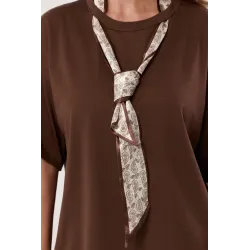 Bawełniana bluzka z dekoracyjnym krawatem