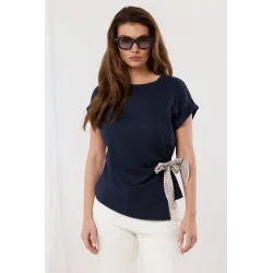 Bluzka z krótkim rękawem i ozdobnym wiązaniem z wzorem paisley