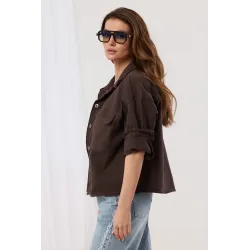 Kurtka z kieszeniami cargo i postrzępionym brzegiem