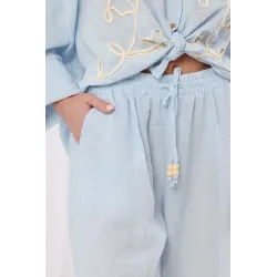 Lniany komplet boho z haftem kwiatowym