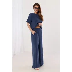 Komplet casualowy z luźną bluzką i spodniami palazzo
