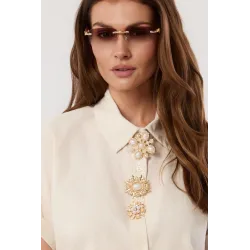 Komplet z koszulą z biżuteryjnym akcentem i szerokimi spodniami