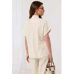 Komplet z koszulą z biżuteryjnym akcentem i szerokimi spodniami