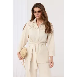 Bluzka koszulowa z ażurowym haftem i wiązaniem w talii