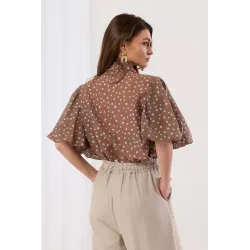 Koszula w grochy z bufiastymi rękawami i wiązaniem pod szyją