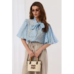 Koszula w grochy z bufiastymi rękawami i wiązaniem pod szyją