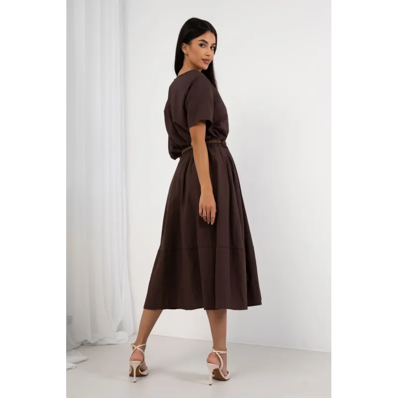 Komplet z asymetryczną bluzką i spódnicą midi z paskiem