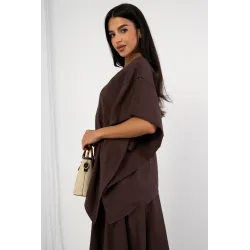 Komplet z asymetryczną bluzką i spódnicą midi z paskiem