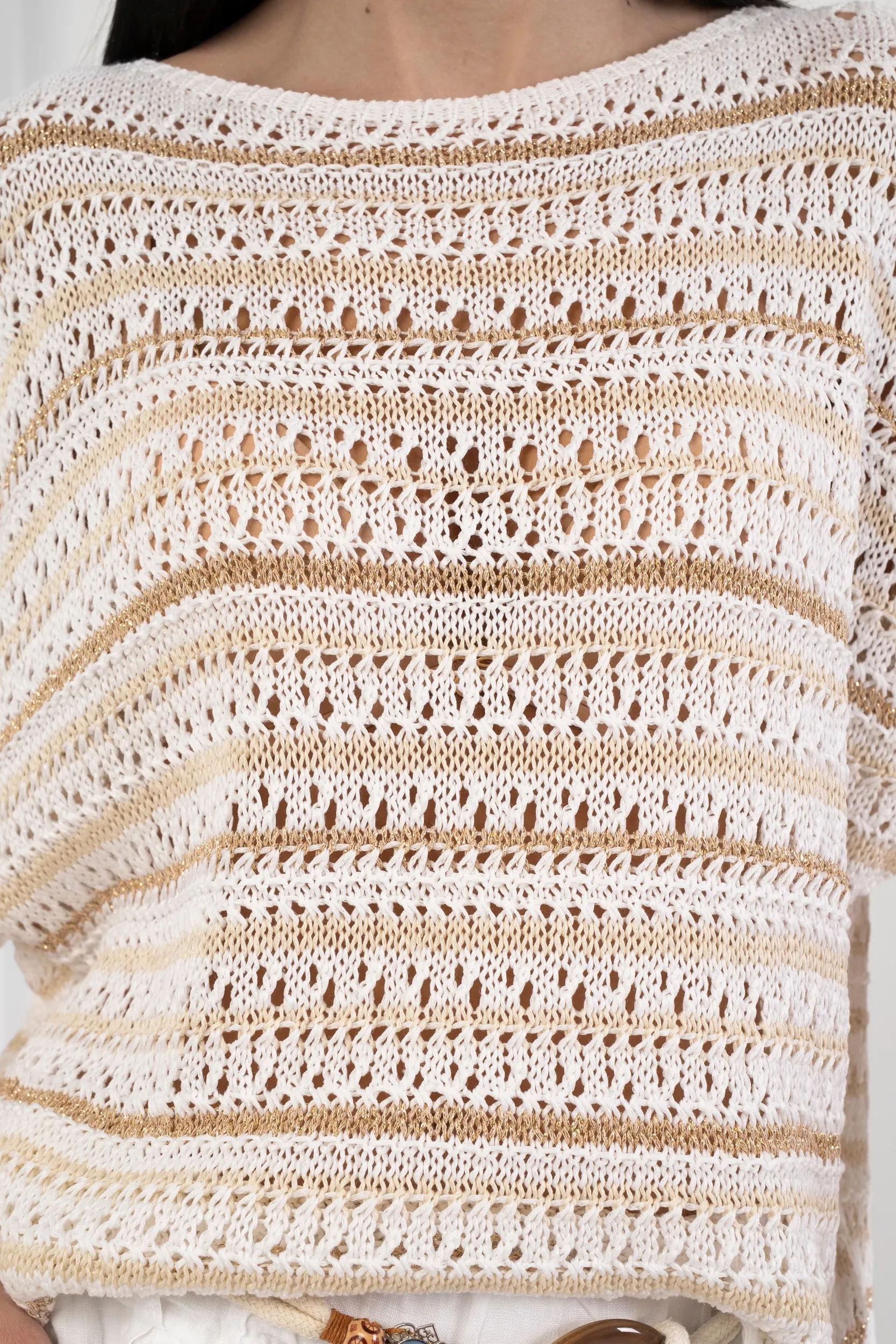 Ażurowy sweter w paski z błyszczącą nitką