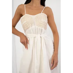 Kombinezon z szerokimi nogawkami i i ozdobnym haftem