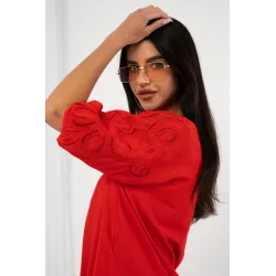 Bluzka z bufiastymi rękawami i ażurowym wzorem