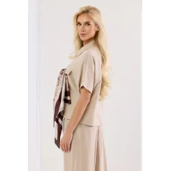 Komplet z koszulą z dekoracyjną apaszką i szerokimi spodniami