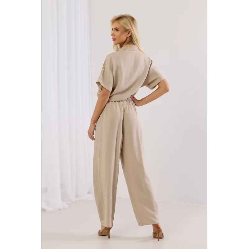 Komplet z koszulą z dekoracyjną apaszką i szerokimi spodniami