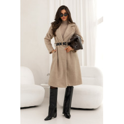 PŁASZCZ O PROSTYM KROJU Z PASKIEM