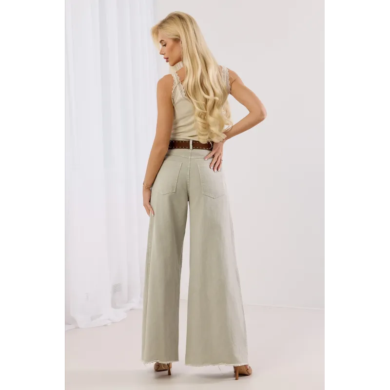 Jeansy wide leg z postrzępioną nogawką