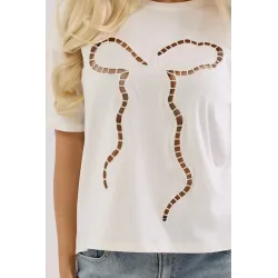 T-shirt z wycinanym motywem kokardy i haftem