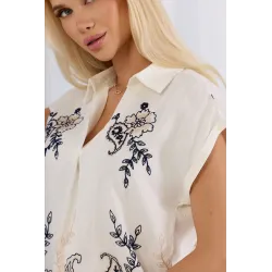 Lniana bluzka z haftem paisley
