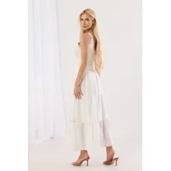Spódnica maxi w stylu boho z haftowanym ażurem | Hurtownia odzieży damskiej online
