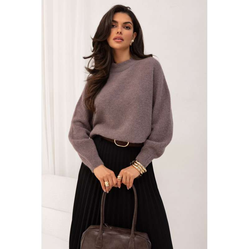 SWETER O LUŹNYM KROJU  Z ALPAKI