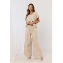 Haftowany komplet z bluzką z falbankami i spodniami palazzo