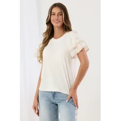 T-shirt z dwuwarstwowymi rękawami z haftem