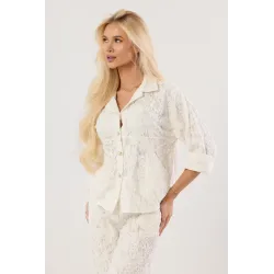 Koronkowy komplet z koszulą z perłowymi guzikami i spodniami