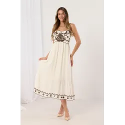 Sukienka midi w stylu boho z haftem etnicznym i frędzlami