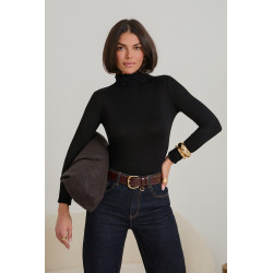 BLUZKA Z ELASTYCZNEJ DZIANINY Z FAKTUROWANYM GOLFEM