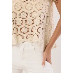 Top boho z ażurowym splotem i motywem kwiatowym