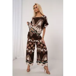 Komplet boho z bluzką z falbanami i spodniami w etniczny wzór