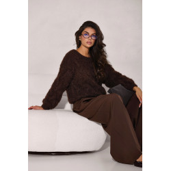 SWETER O WARKOCZOWYM SPLOCIE Z METALIZOWANĄ NICIĄ