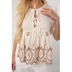 Bluzka boho z haftowanym dołem i podwójnym wiązaniem