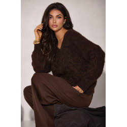 SWETER Z WARKOCZOWYM SPLOTEM I DEKOLTEM V