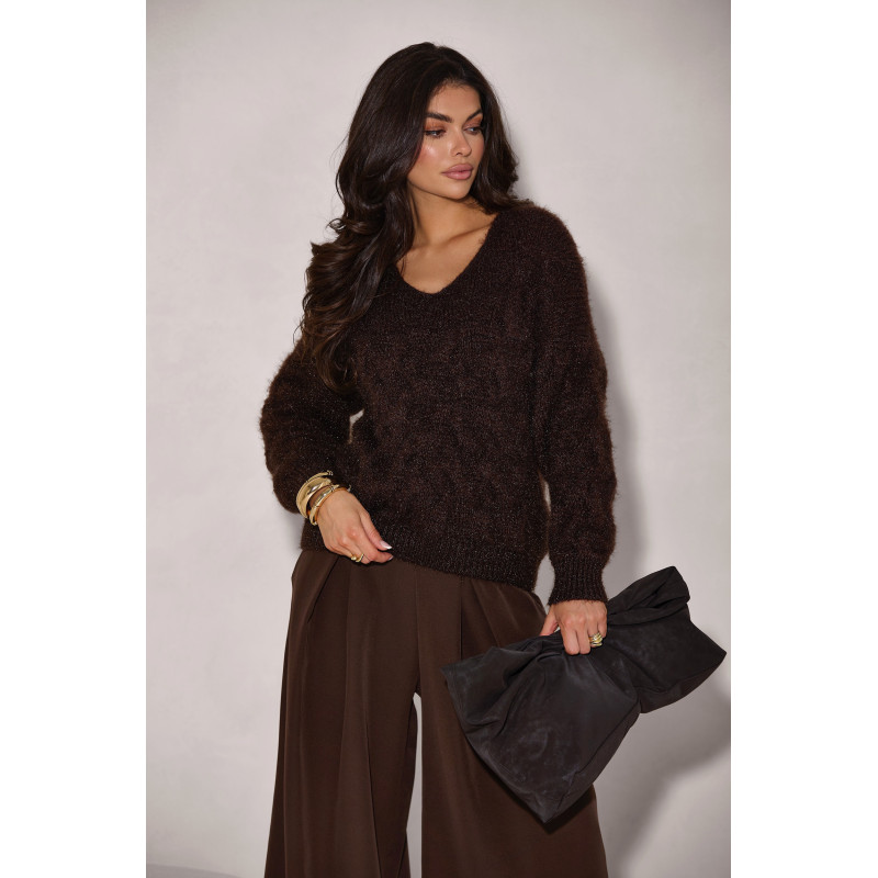 SWETER Z WARKOCZOWYM SPLOTEM I DEKOLTEM V
