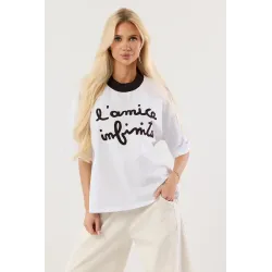 T-shirt z napisem i kontrastową lamówką