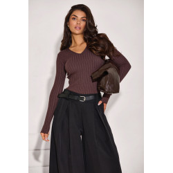 PRĄŻKOWANY SWETER Z DEKOTEM V