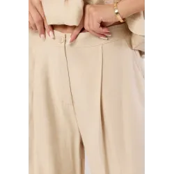 Komplet oversize z bluzką z naszyjnikiem i spodniami jogger