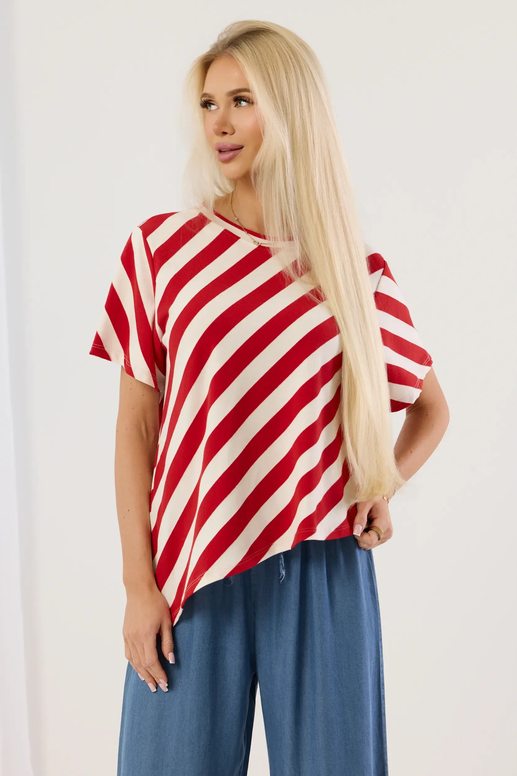 Asymetryczna bluzka oversize w paski